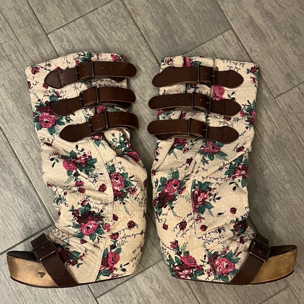Free people open toed flowered platform boots